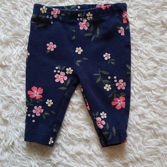 Carter's Outfit - Picture 5 of 7